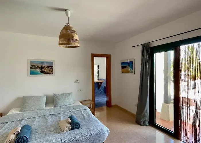 Spacieuse Et Lumineuse Avec Piscine Chauffee Villa La Oliva