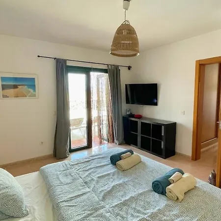 וילה Spacieuse Et Lumineuse Avec Piscine Chauffee