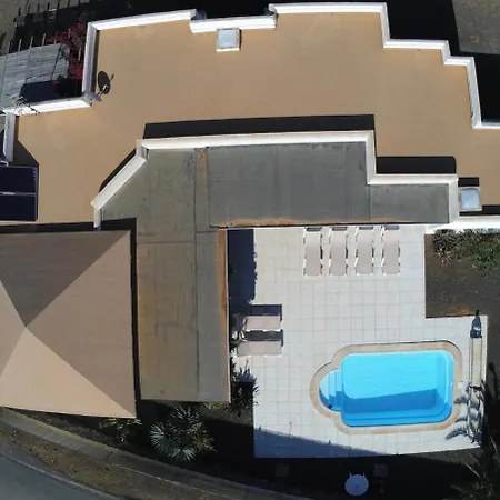 וילה Spacieuse Et Lumineuse Avec Piscine Chauffee *