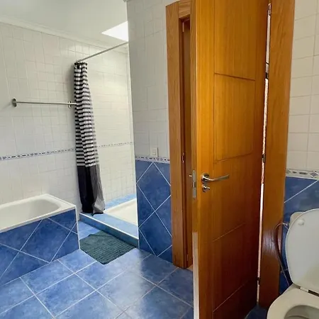 Spacieuse Et Lumineuse Avec Piscine Chauffee וילה לה אוליבה