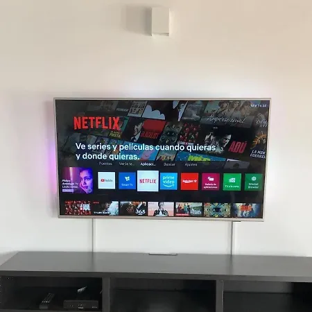 Spacieuse Et Lumineuse Avec Piscine Chauffee